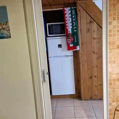 Center Apartment *